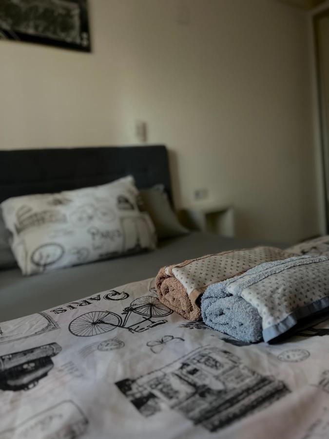 Cozy Apartment In The City Center Skopje Buitenkant foto